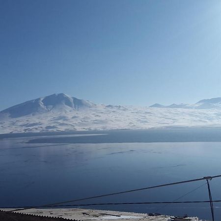 Гостевой дом Озеро Табаткури Боржоми Экстерьер фото